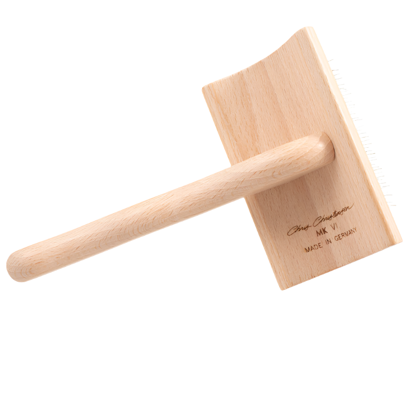 Mark Curved Back Medium Slicker Brush by Chris Christensen