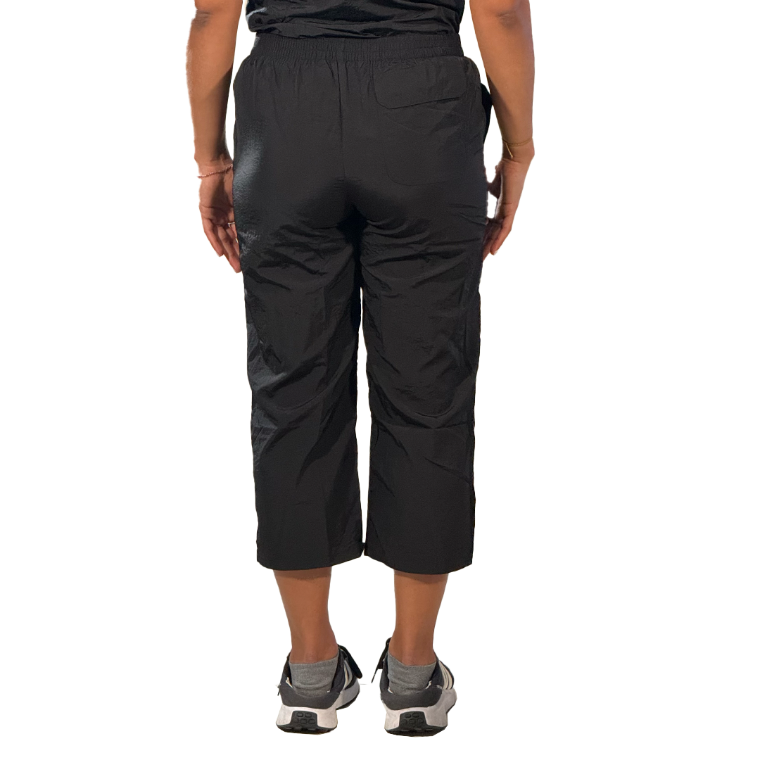 Black 3/4 Capri Pant by Jim Jump