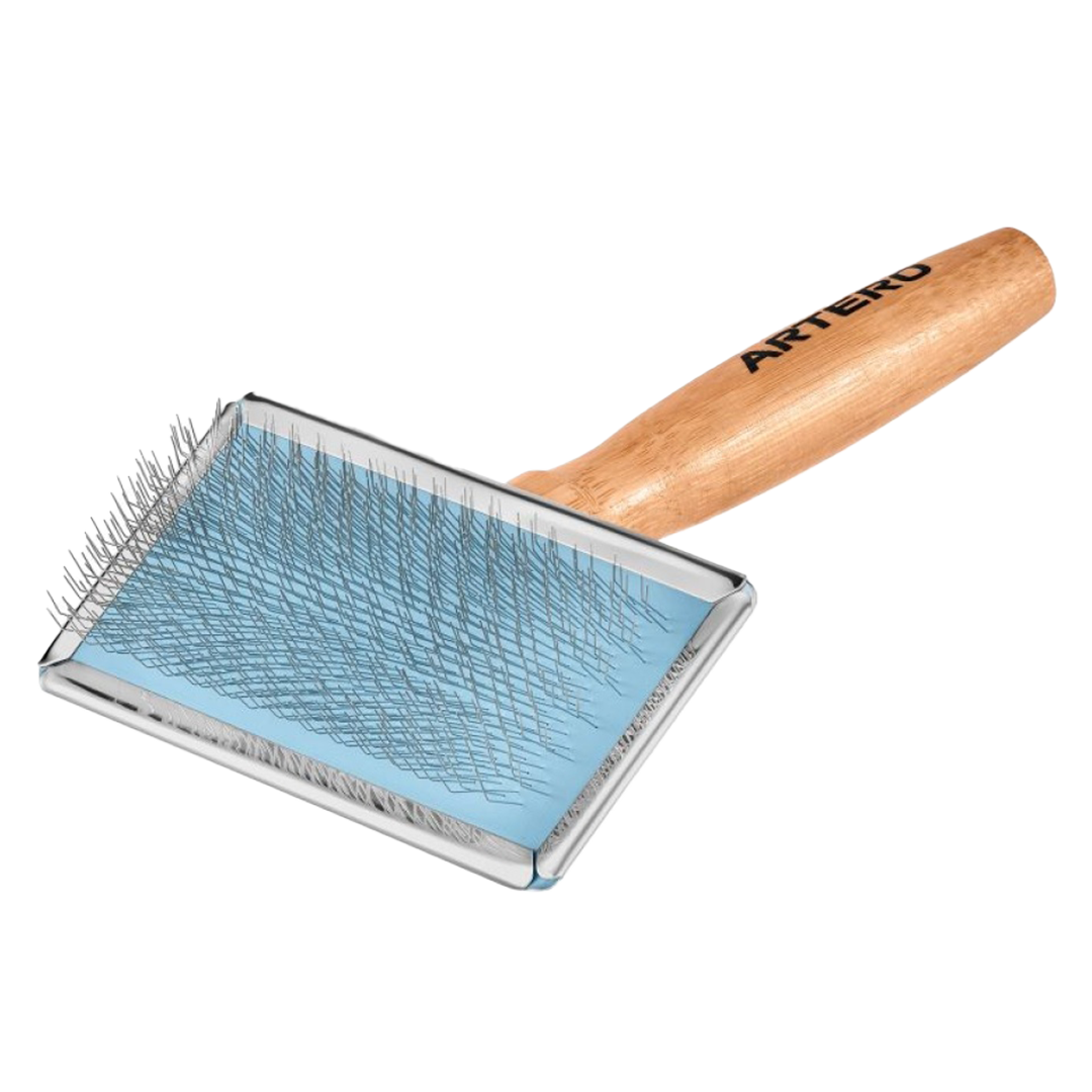 Pipo Classic Slicker Brush Medium by Artero